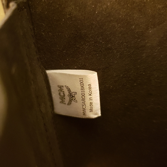 MCM Rare Robot Purse - Picture 5 of 10